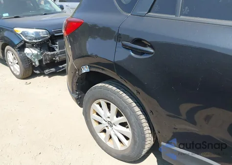 2013 Mazda Cx-5 Touring z USA, uszkodzony, nr VIN JM3KE2CE9D0136041